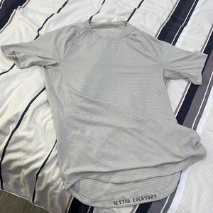 Lululemon drysense short sleeve shirt size small men